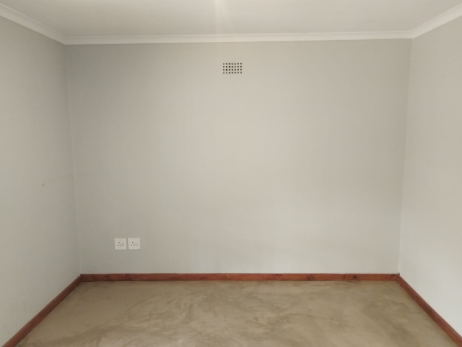 To Let 4 Bedroom Property for Rent in Welcome Glen Western Cape